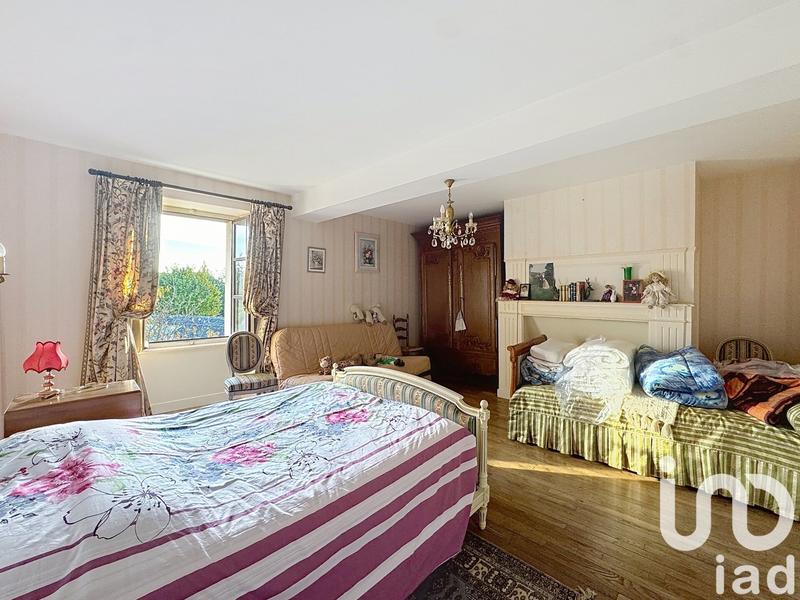 Maison - 306 m² - 8 pièces