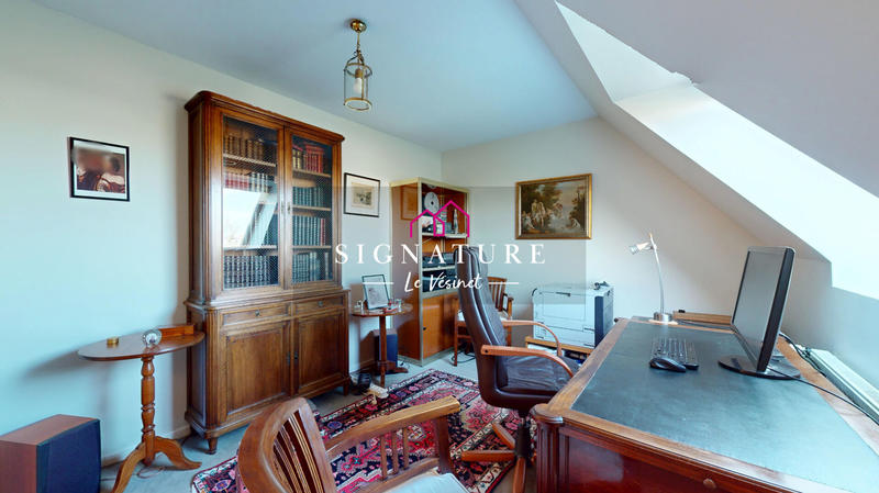 Maison - 212 m² - 9 pièces