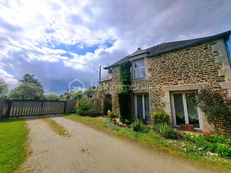 Propriété - 280 m² - 12 pièces