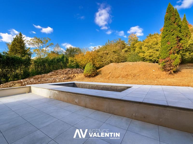 Maison - 158 m² - 6 pièces