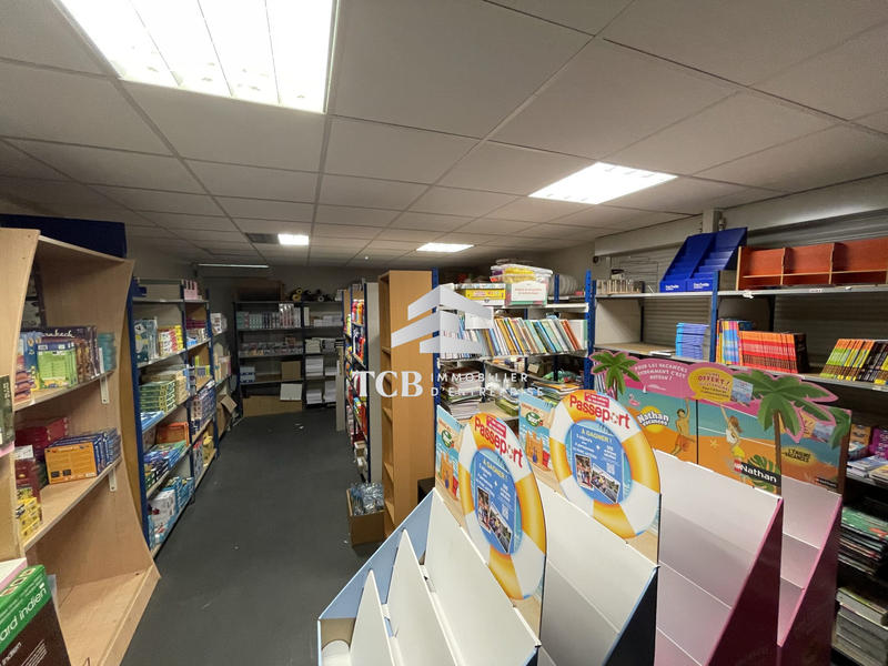 Local d'activités - 790 m²