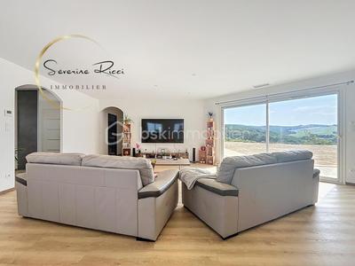 Villa - 181 m² - 6 pièces