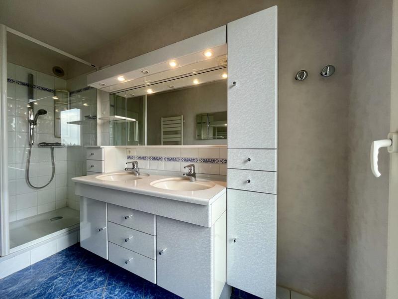 Appartement - 103 m² - 4 pièces