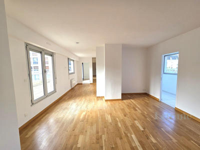 Appartement - 99 m² - 3 pièces