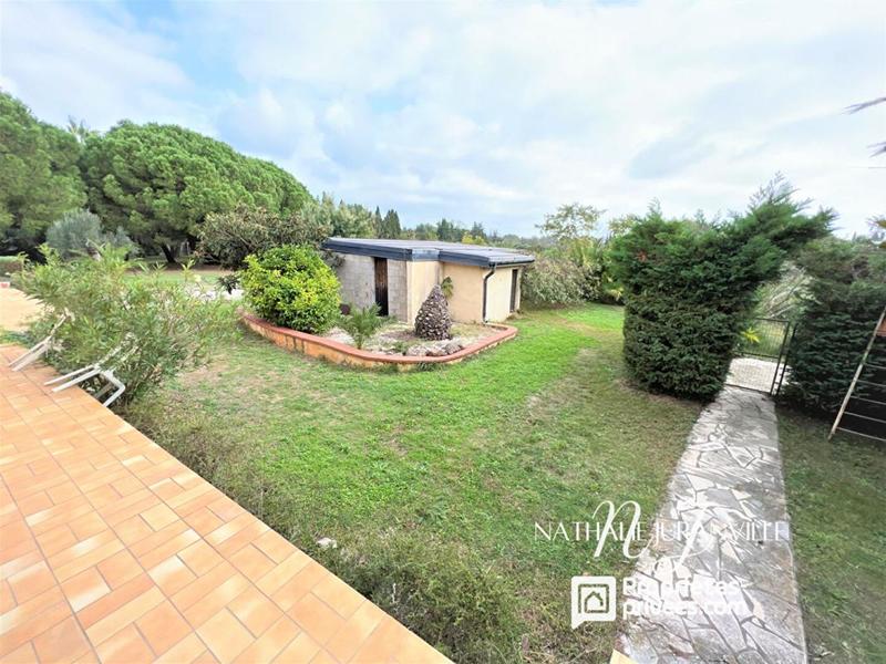 Villa - 254 m² - 6 pièces