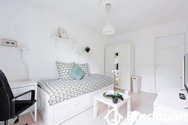 Chambre - 10 m² - 1 pièce