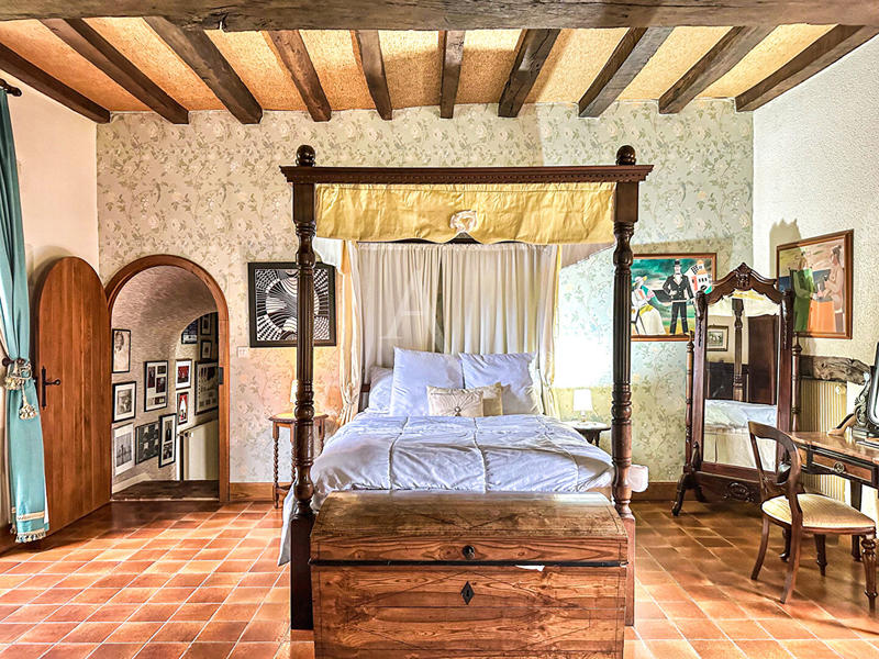 Demeure - 450 m² - 10 pièces