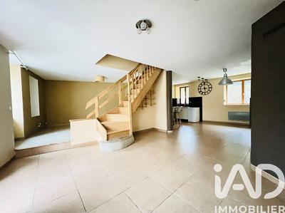 Maison de village - 87 m² - 5 pièces