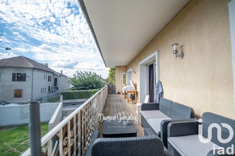 Maison - 217 m² - 6 pièces