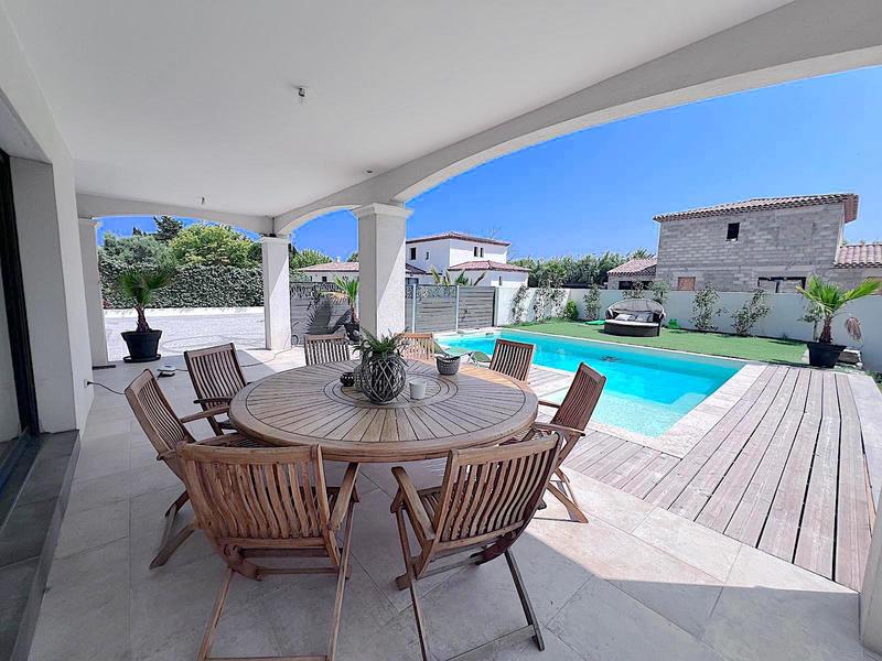Villa - 200 m² - 5 pièces