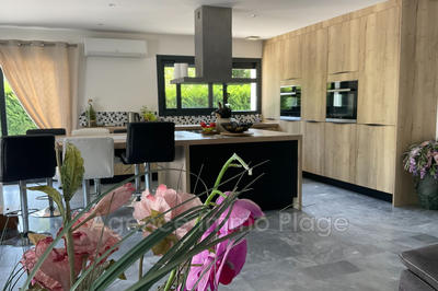 Demeure - 126 m² - 5 pièces