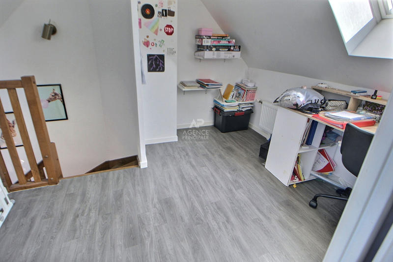 Maison - 107 m² - 6 pièces