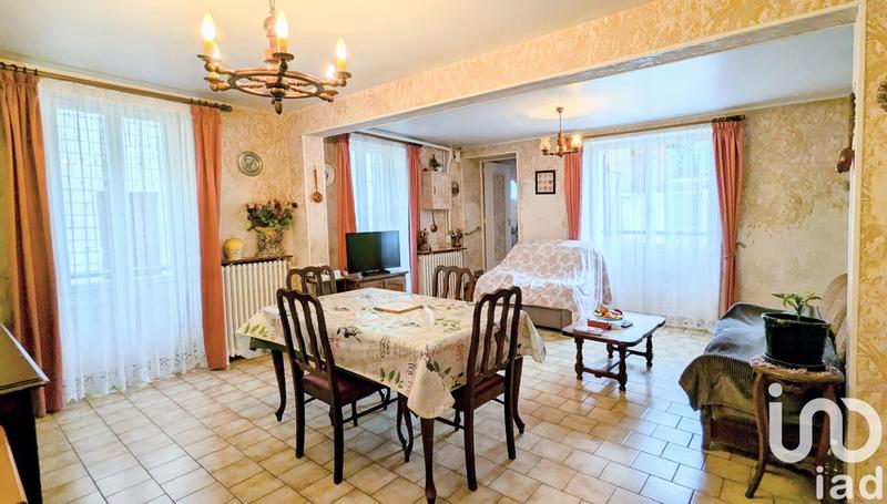 Maison - 230 m² - 5 pièces