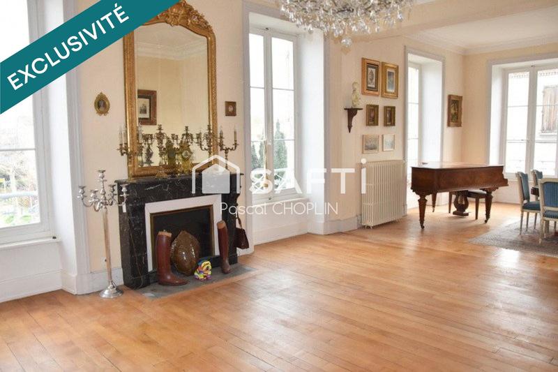 Appartement - 160 m² - 6 pièces