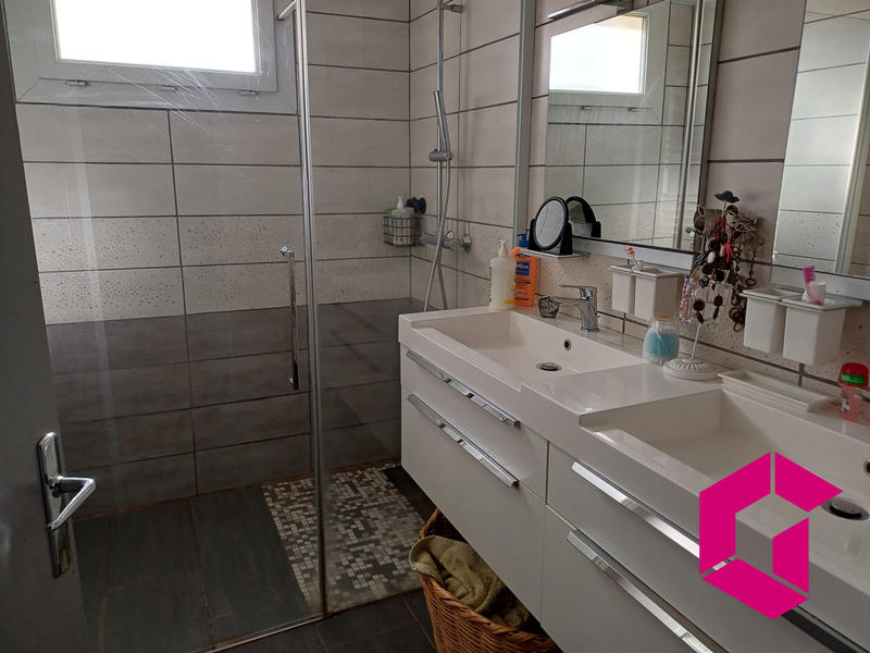 Maison traditionnelle - 90 m² - 5 pièces