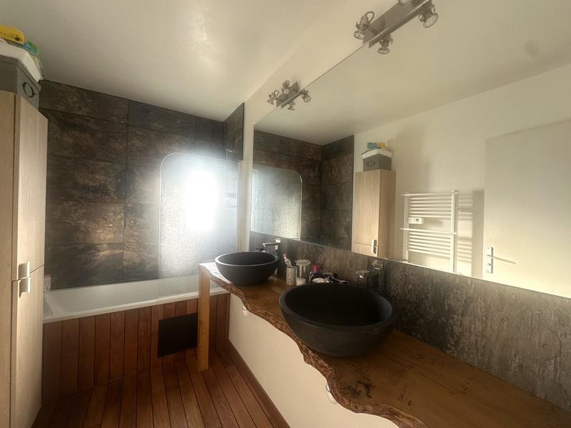 Maison - 130 m² - 6 pièces