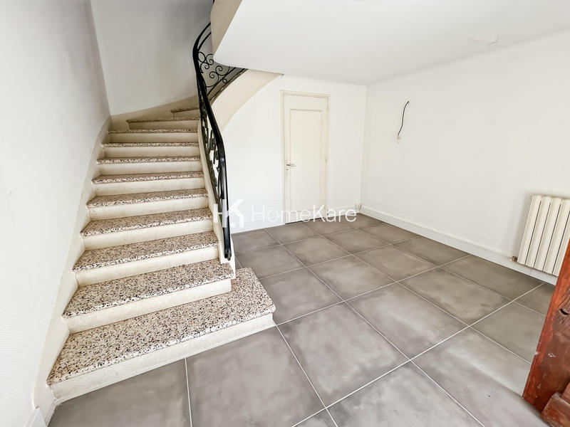 Maison - 200 m² - 5 pièces