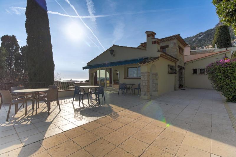 Villa - 295 m² - 7 pièces