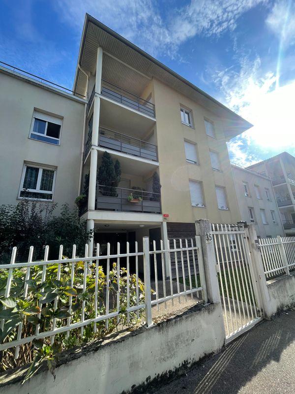 Appartement - 70 m² - 3 pièces