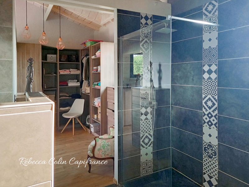 Maison - 184 m² - 6 pièces