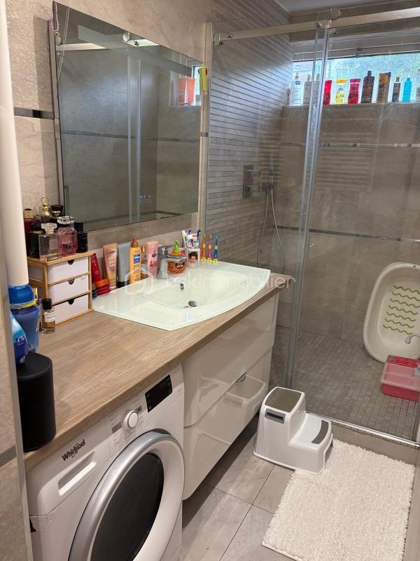 Appartement - 75 m² - 5 pièces