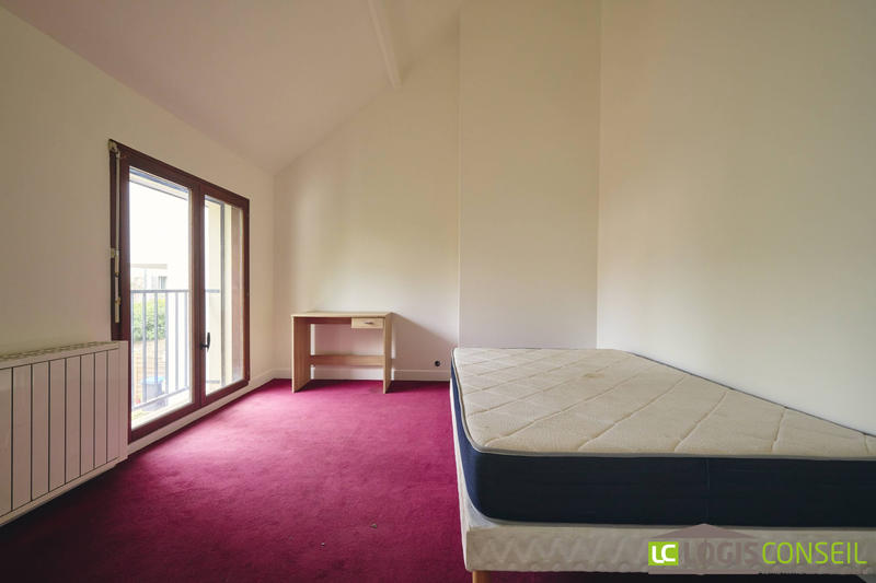 Maison contemporaine - 201 m² - 9 pièces