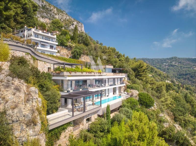 Villa - 570 m² - 7 pièces