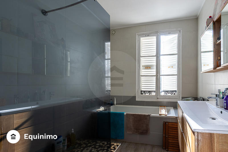 Maison - 136 m² - 5 pièces