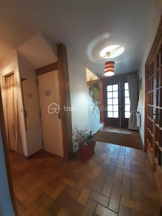 Maison traditionnelle - 145 m² - 6 pièces