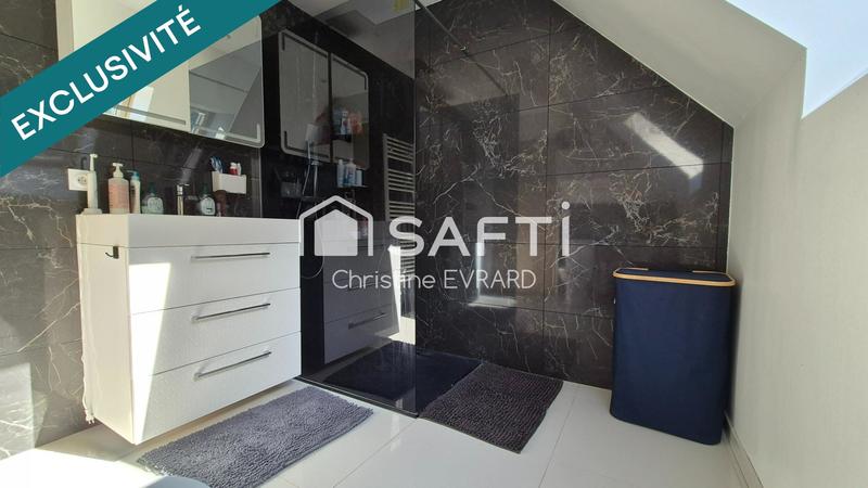 Maison - 85 m² - 5 pièces