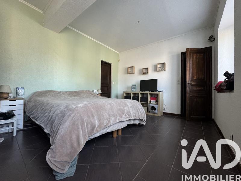 Maison - 159 m² - 5 pièces