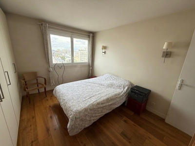 Appartement - 77 m² - 4 pièces