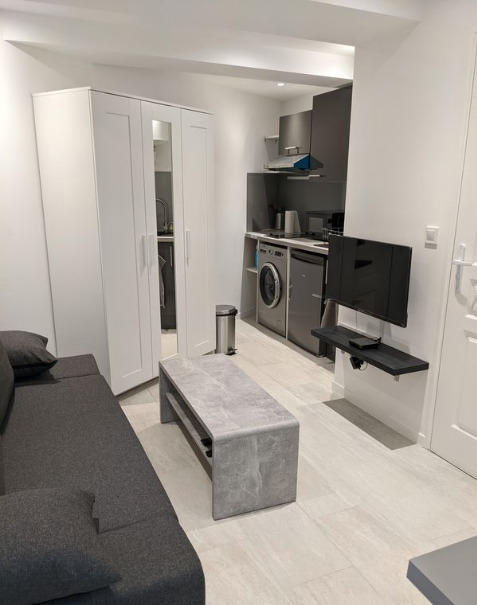 Studio - 13 m² - 1 pièce