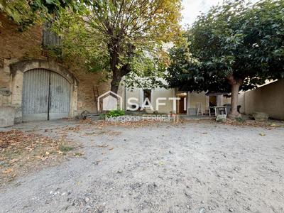 Maison - 250 m² - 7 pièces