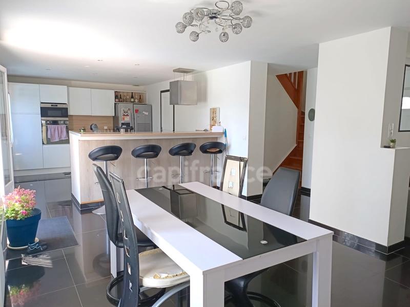 Maison - 113 m² - 6 pièces