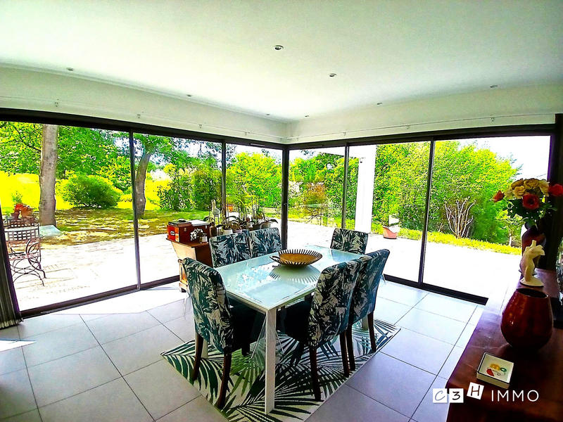 Maison contemporaine - 158 m² - 6 pièces