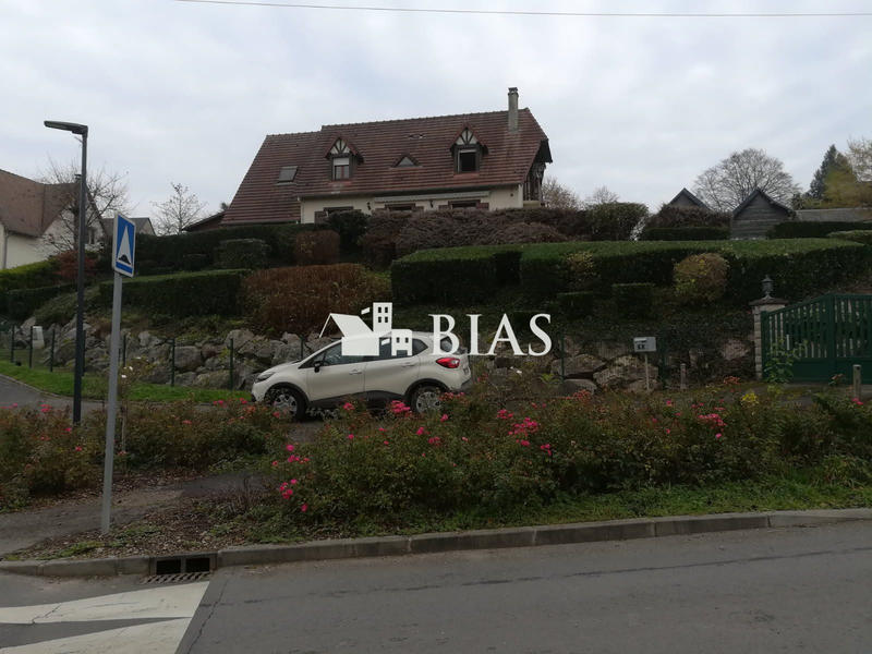 Maison - 136 m² - 6 pièces