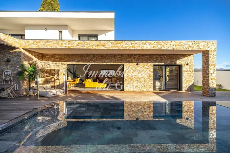 Villa - 158 m² - 5 pièces