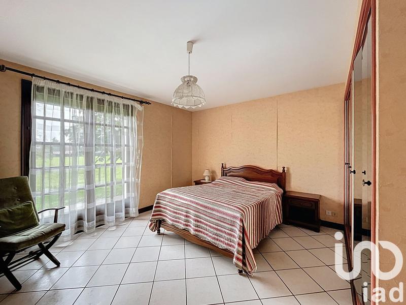 Maison - 225 m² - 6 pièces