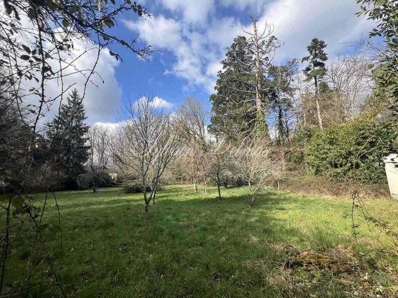 Château - 600 m² - 15 pièces