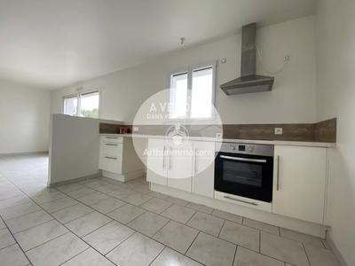 Maison - 110 m² - 6 pièces