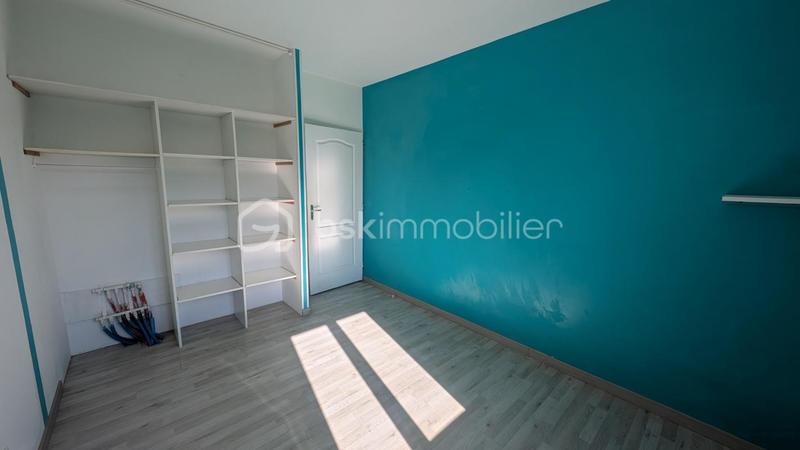 Maison traditionnelle - 176 m² - 8 pièces