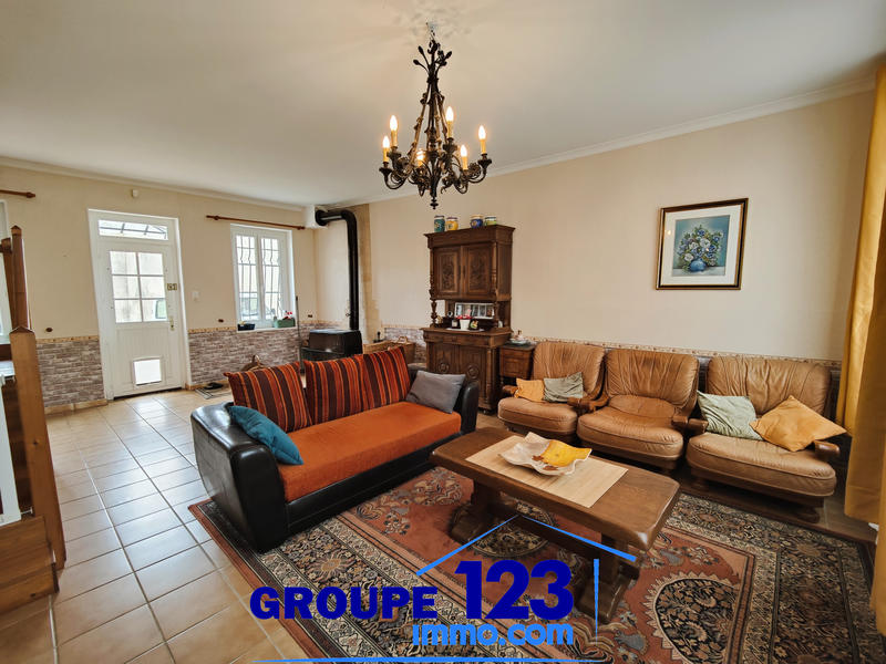 Maison - 205 m² - 9 pièces