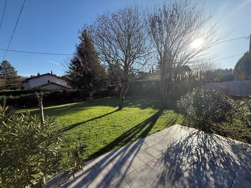 Maison - 180 m² - 5 pièces