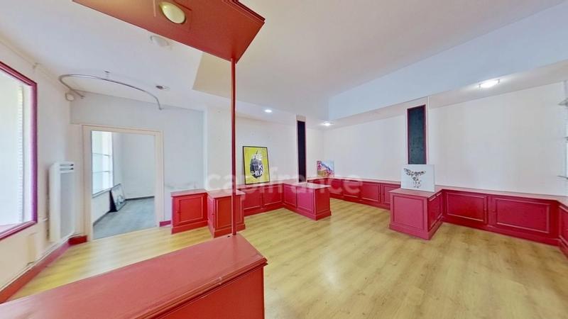 Local commercial - 156 m² - 10 pièces