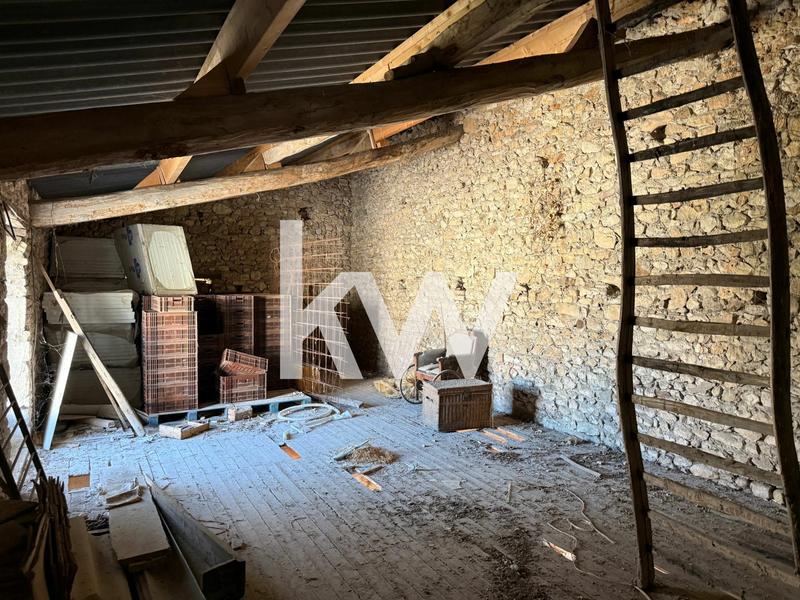 Maison - 140 m² - 4 pièces