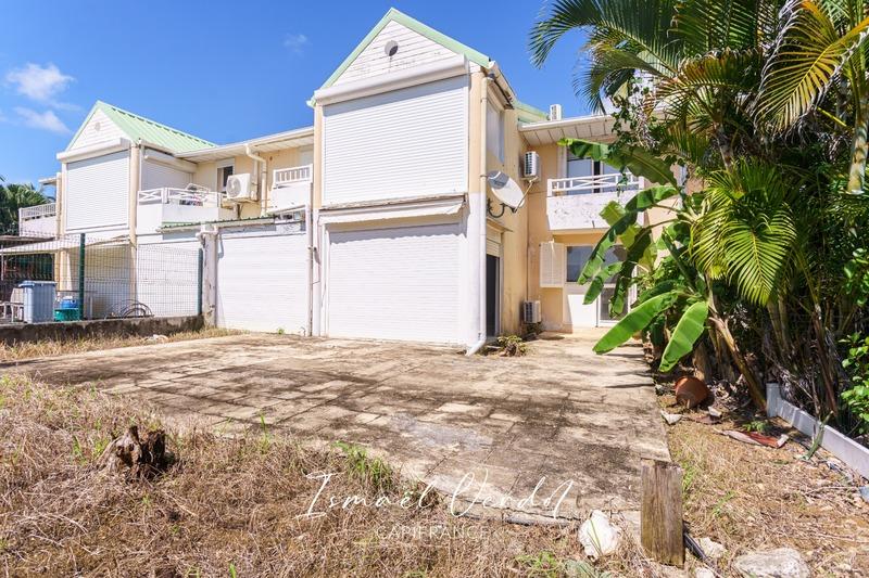 Appartement - 99 m² - 4 pièces