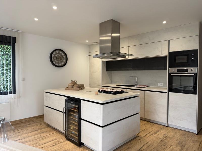 Maison - 98 m² - 4 pièces