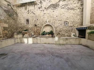 Maison de ville - 118 m² - 9 pièces