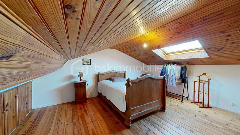 Corps de ferme - 160 m² - 6 pièces